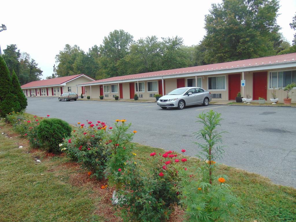 Red Carpet Inn Duncannon New Buffalo Esterno foto