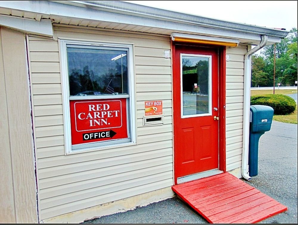 Red Carpet Inn Duncannon New Buffalo Esterno foto