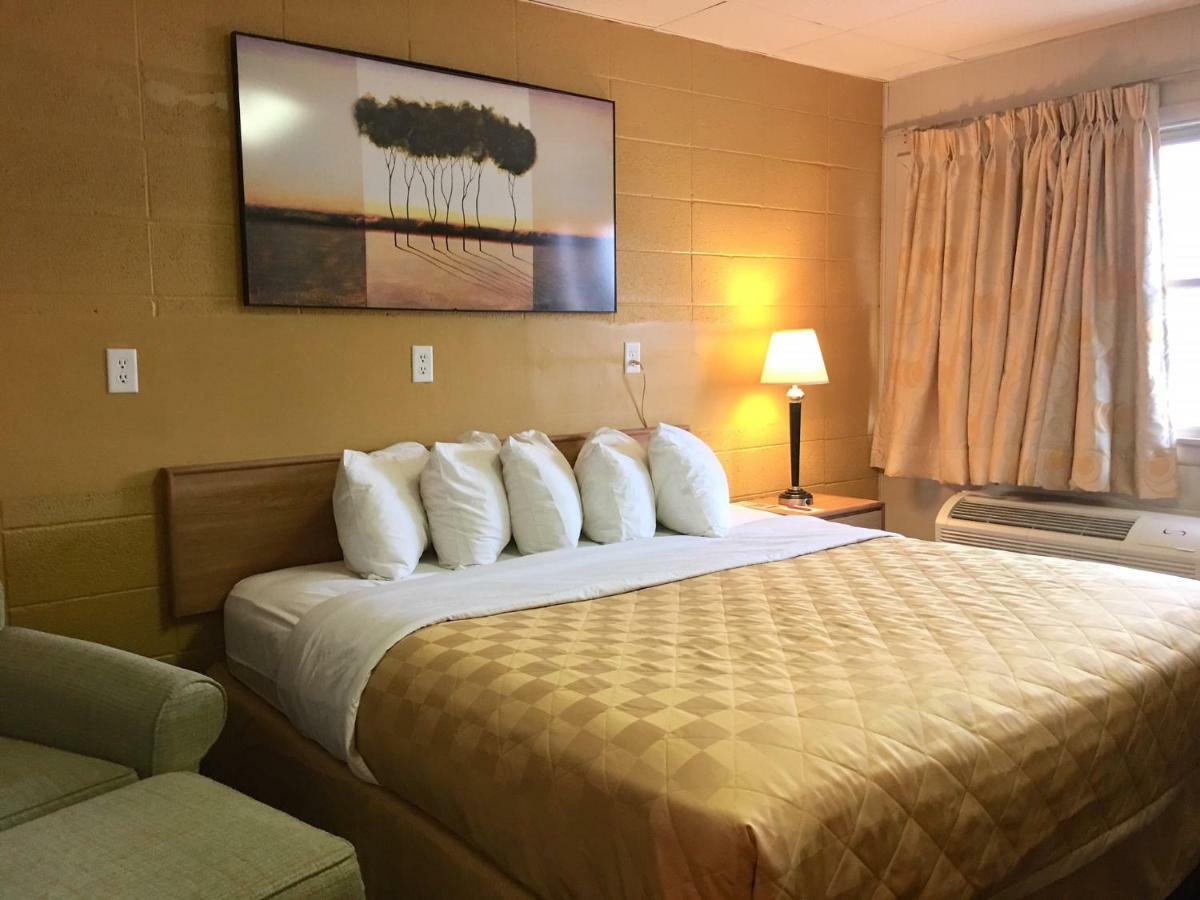 Red Carpet Inn Duncannon New Buffalo Esterno foto